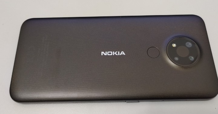 Nokia 3.4開箱 超入門手機CP值還不錯