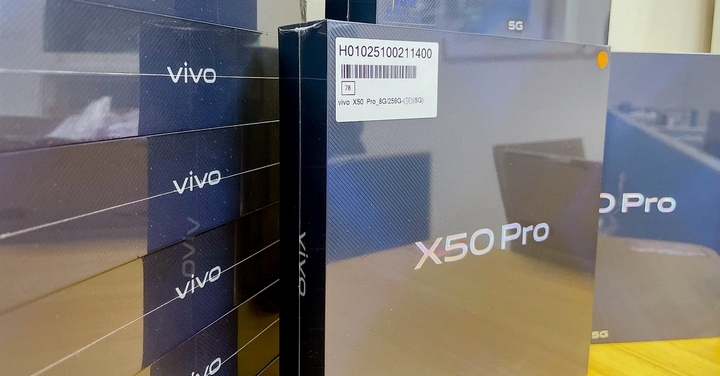 【獨家特賣】vivo X50 Pro 傑昇通信現折萬元！再享 $990 防護大禮包加購優惠，再省二千元 (4/8~4/11)