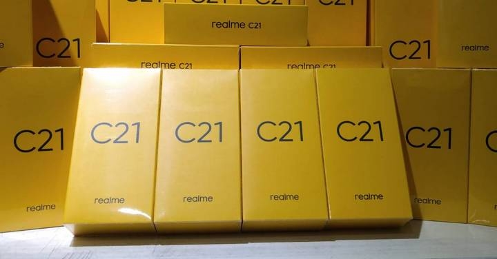 【獨家特賣】三千五的好手機：realme C21 限時超低價 (5/11~5/17)