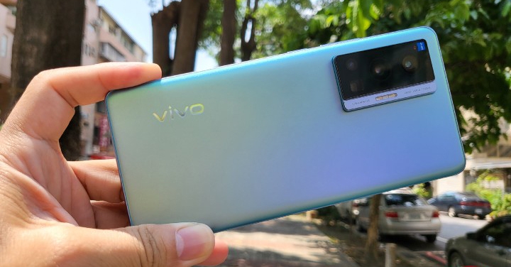 vivo 大量新機在中國通過認證，首發 S898 手機可能是好久不見的 NEX 系列