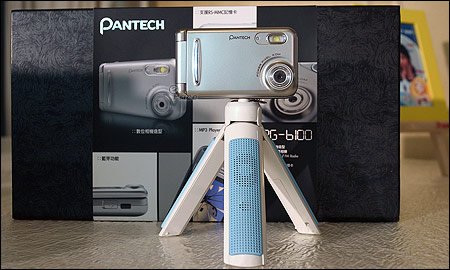 200 萬仿「貌」相機　Pantech PG6100 玩變身