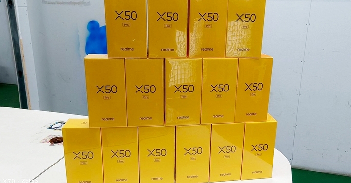 【獨家特賣】想飆 5G 就選 realme X50 Pro 只要 11,490 元 (1/14~1/20)