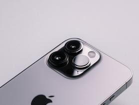 傑昇通信挺醫護 iPhone 13 Pro Max 降 3 千 2