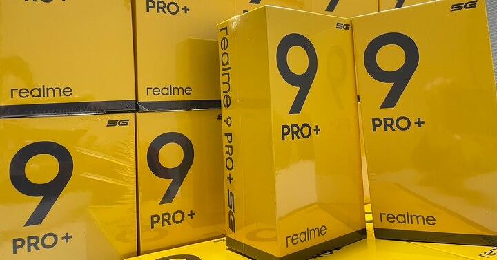 最熱銷手機就在傑昇通信！realme 9 Pro+（8G/256G）特價只要 9,990 元！（12/22～12/25）