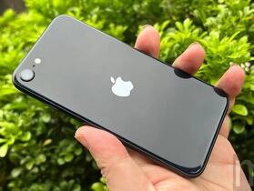 消息指稱蘋果將恢復推出第 4 代 IPhone SE，2025 年問世、採自製 5G 連網晶片