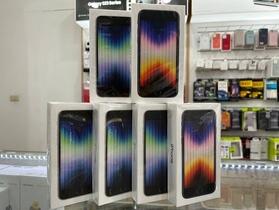 【獨家特賣】Apple iPhone SE 3 現貨超值價只要 $12,790 起！(7/16-7/22)