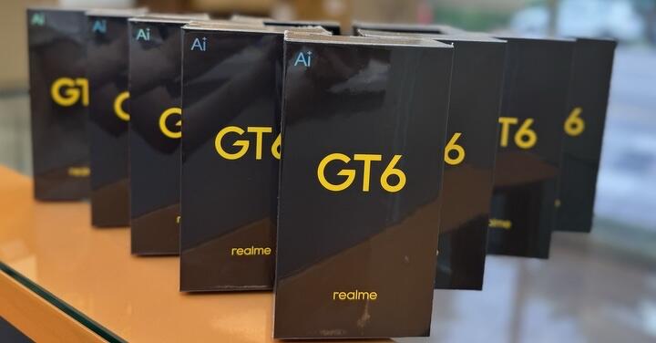 【獨家特賣】realme GT 6 現貨供應，購機送多重好禮！(7/31-8/6)