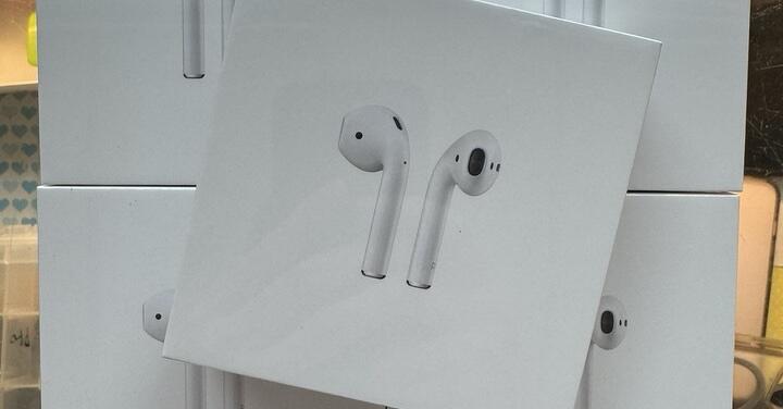 【獨家特賣】Apple AirPods 2 (Lightning) 耳機 限時特價只要 $3,200！(11/4-11/10)