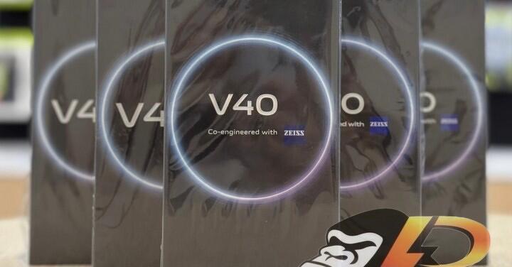 【桃園促銷】vivo V40 5G (12G/256G),現貨特價 8,990 元好評優惠中!(8/22 ~ 8/28)