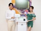 Moto razr 60 冰藍限定版台灣上市