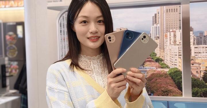 SHARP AQUOS wish5s 升級上市