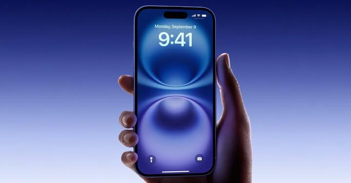 傳蘋果也在評估推小摺 iPhone