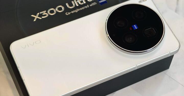 X300 Ultra 有多香？效能實拍測試