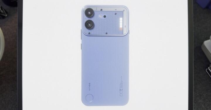 Nothing Phone (4b) 外型正式公佈