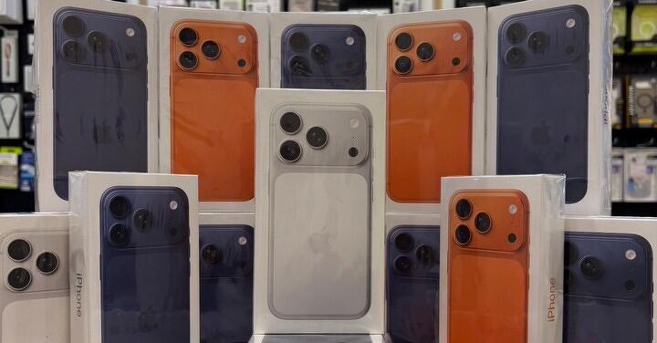 【桃園促銷】 愛瘋特賣會開跑啦！ iPhone 17 Pro/Max 特價優惠 34,900 元起即可入手！(9/18~9/24)