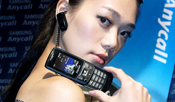 Samsung D908　2006 最佳 GSM 手機　
