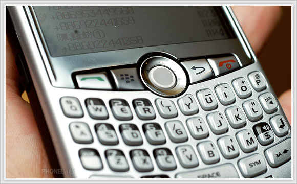 BlackBerry 8300 Curve　拍照聽歌、有模有樣