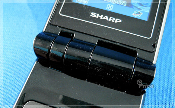 Sharp GX-T33 純日製手機　雙轉軸、拍照好功力