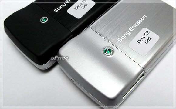 【最速測試】Sony Ericsson T303 超質感小滑機