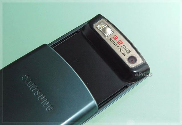 Samsung F639 速測：名片辨識、320 萬近拍