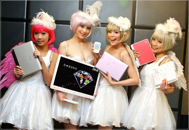 不景氣更要拚！　2008 資訊月手機促銷特報