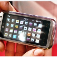 【MWC 2009】LG KM900 超花俏 3D 觸控