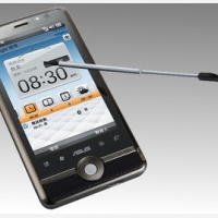 [新訊] ASUS P835 高規大螢幕　4 月亮相