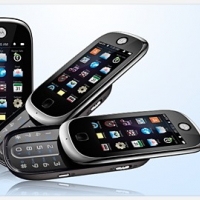 [新品] 全觸控滑蓋 Motorola QA4 新發表！
