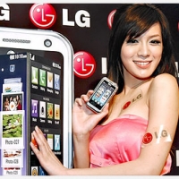 3D 觸控旗艦　LG KM900 發售前 深度體驗