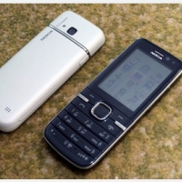 S60 勁薄美白款　Nokia 6730 影音體驗