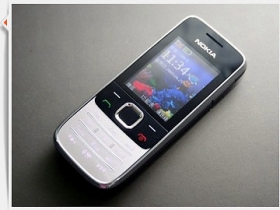 最豪華的小手機：Nokia 2730 classic