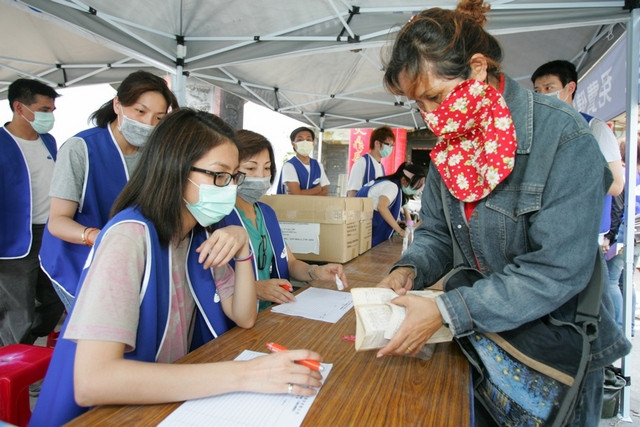 三星免費為災民更換 200 支風災泡水手機