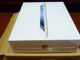 新 iPad 入手！32GB + 4G 白色版本簡單開箱