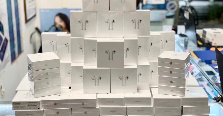 【獨家特賣】慶捷運通訊新莊店開幕！AirPods 多款耳機全台最低價 $3,499 起！(8/26-8/31)