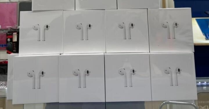 【獨家特賣】Apple AirPods 2 藍牙耳機現貨特價 3,599 元！(9/26~10/2)