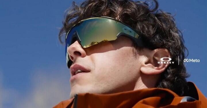 Meta 更新第二代 Ray-Ban Meta 智慧眼鏡，推出定位運動使用取向的 Oakley Meta Vanguard