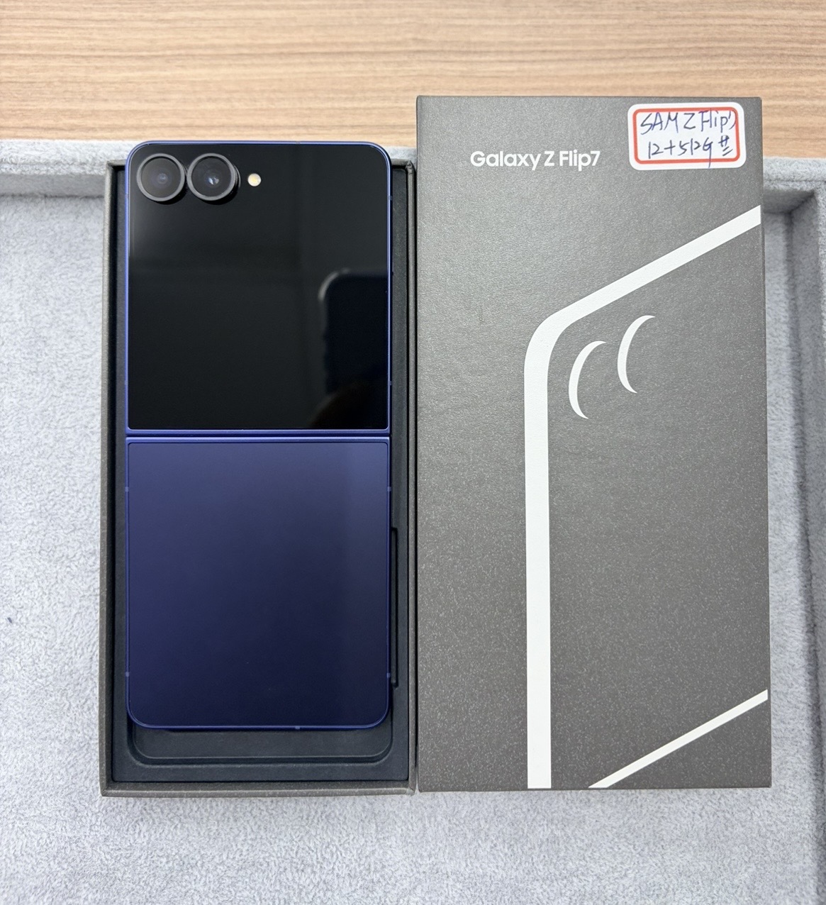 Samsung Galaxy Z Flip 7 12GB+512GB